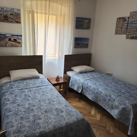 Private Townhouse Near Arena * Pula