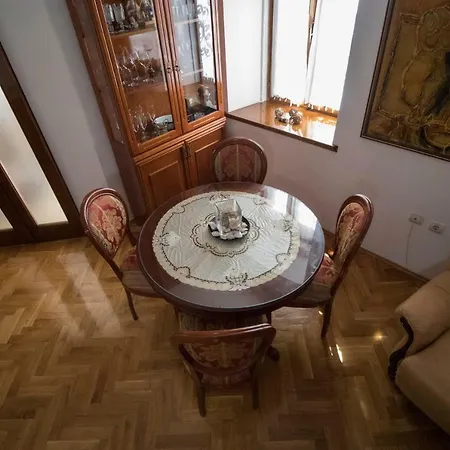 Lejlighed Private Townhouse Near Arena Pula
